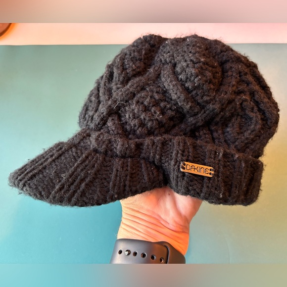 Dakine Black Textured Knit Hat - Picture 1 of 8